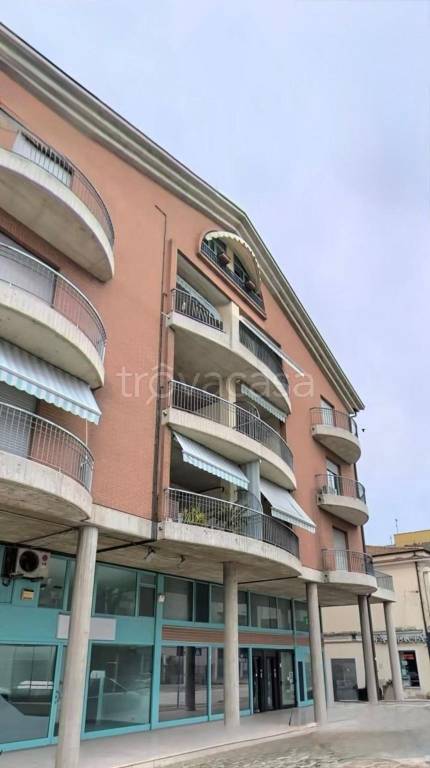 negozio in vendita a Giulianova