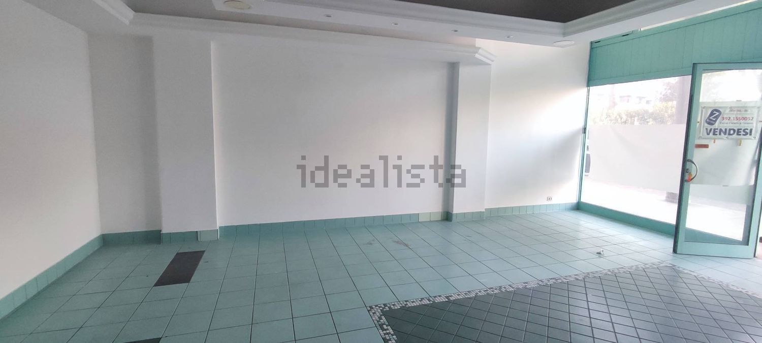 locale commerciale in vendita a Giulianova