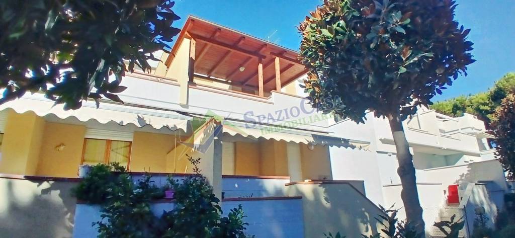 casa indipendente in vendita a Giulianova