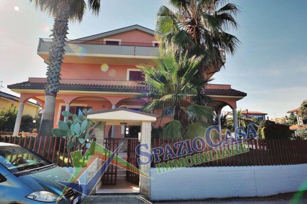 casa indipendente in vendita a Giulianova in zona Case di Trento