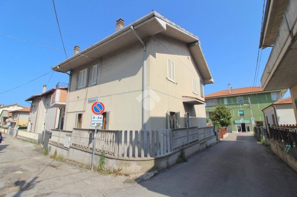 casa indipendente in vendita a Giulianova