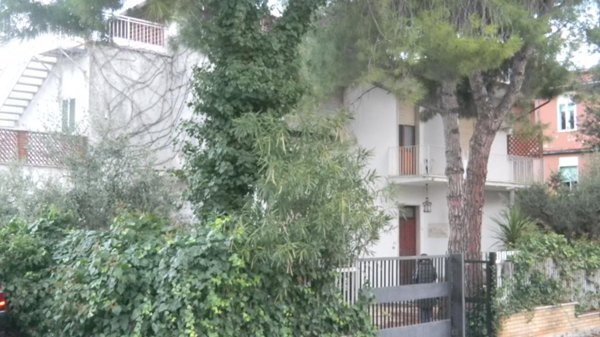 casa indipendente in vendita a Giulianova