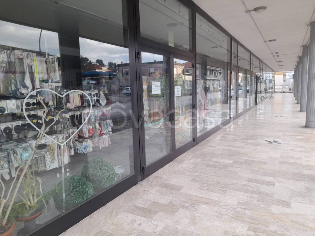 negozio in vendita a Giulianova