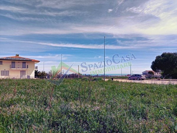 terreno edificabile in vendita a Giulianova in zona Case di Trento