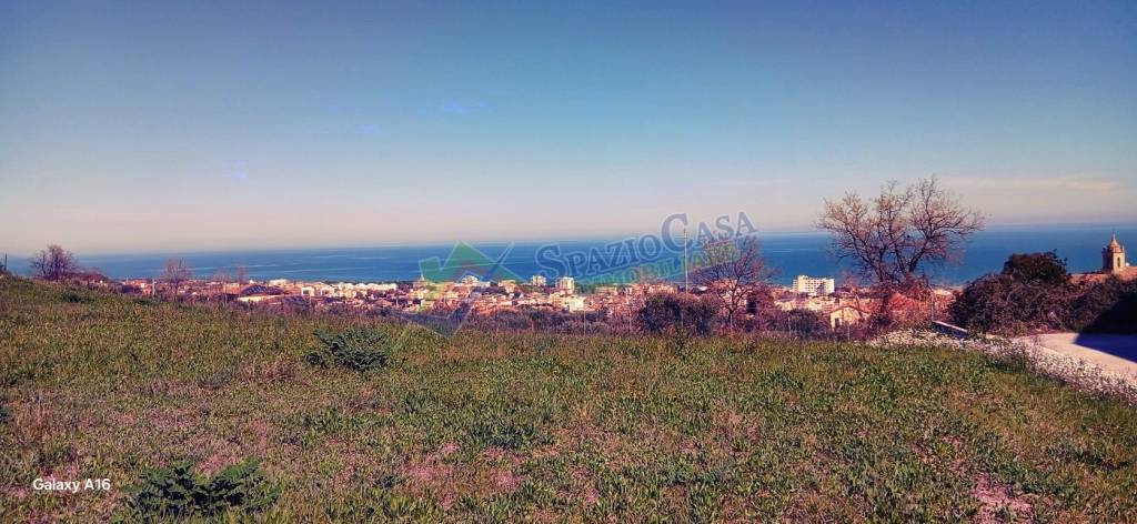 terreno edificabile in vendita a Giulianova