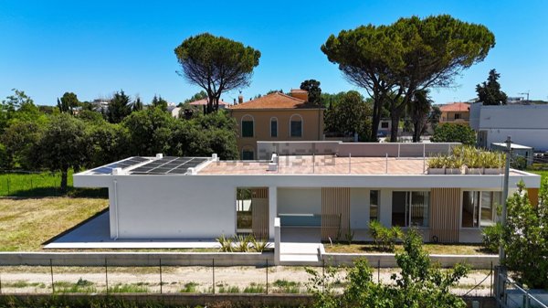 casa indipendente in vendita a Giulianova