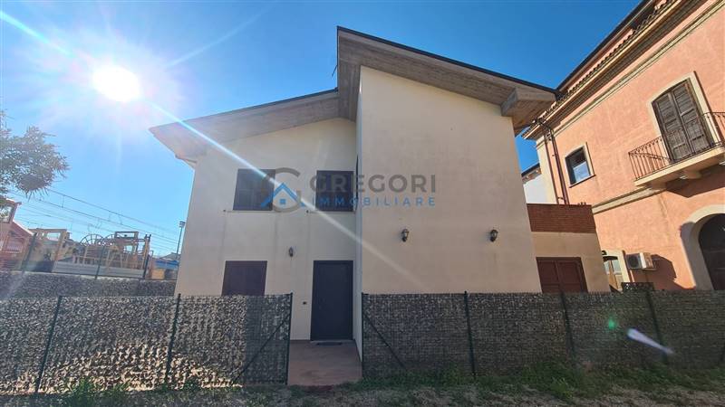 casa indipendente in vendita a Giulianova