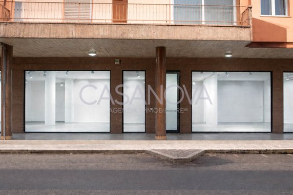 negozio in vendita a Giulianova