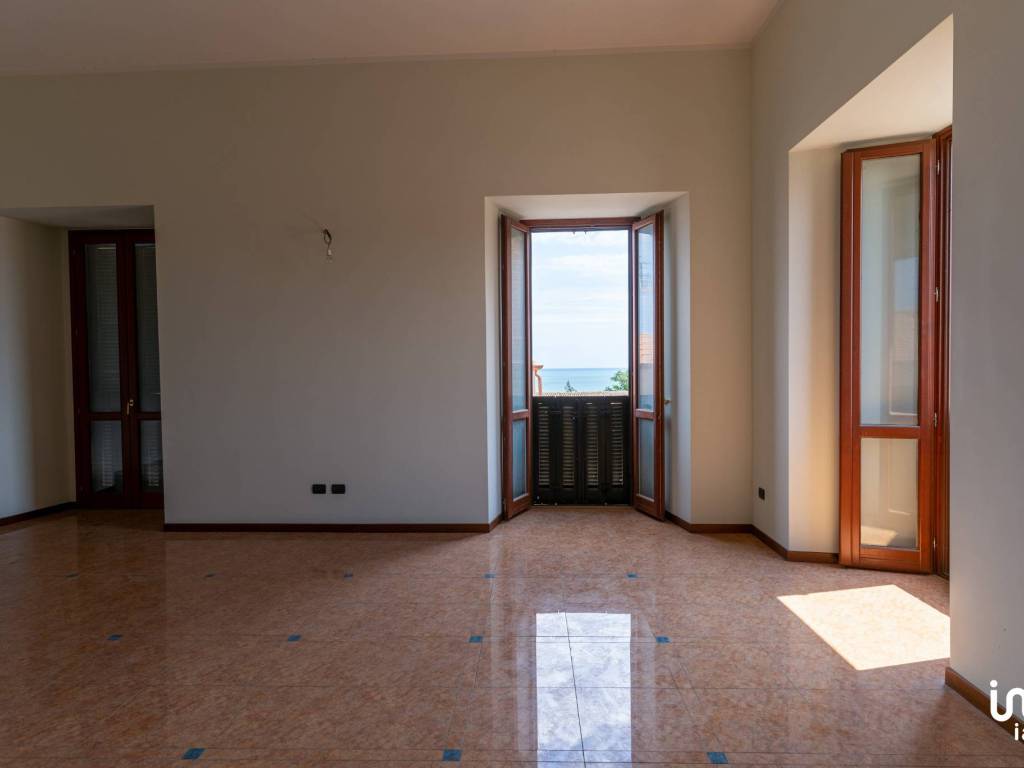 appartamento in vendita a Giulianova