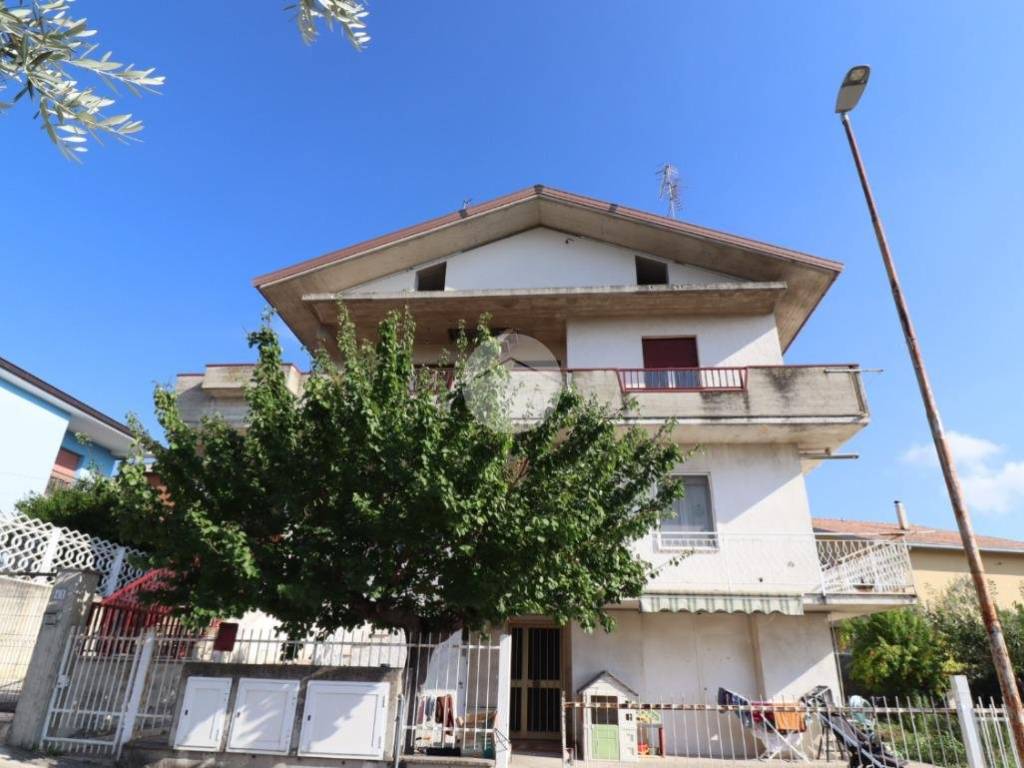 casa indipendente in vendita a Giulianova