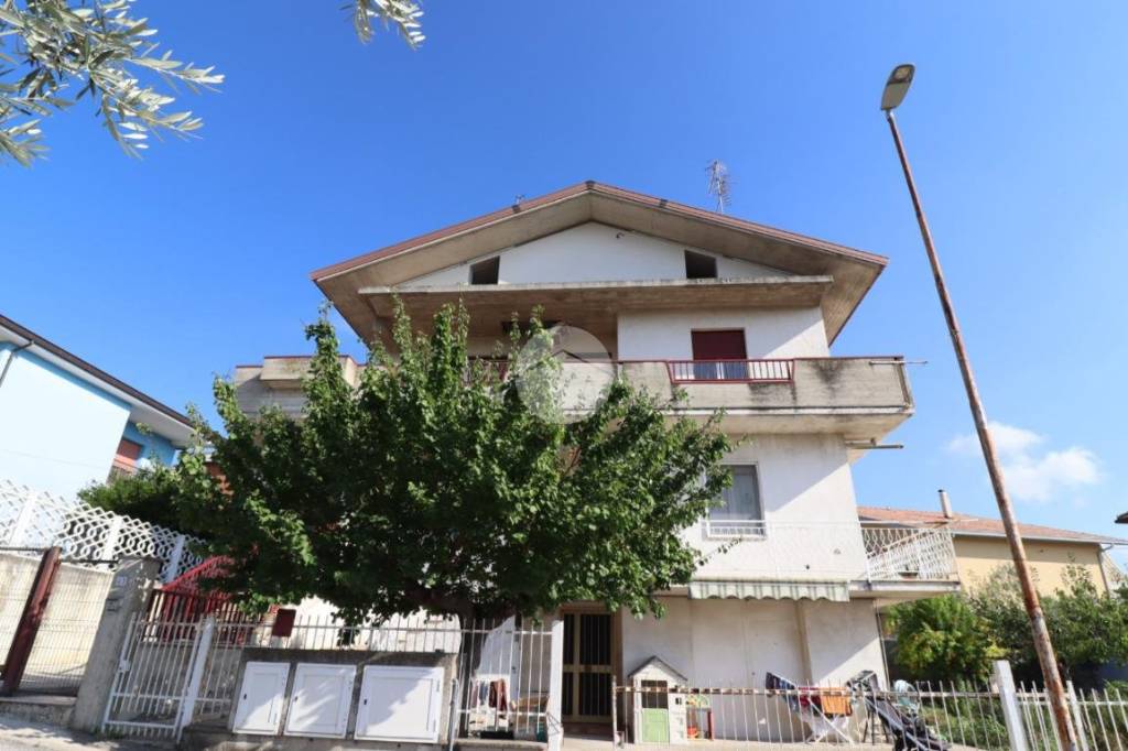 casa indipendente in vendita a Giulianova