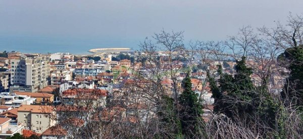 appartamento in vendita a Giulianova