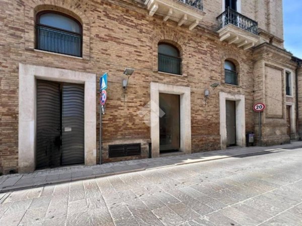 negozio in vendita a Giulianova