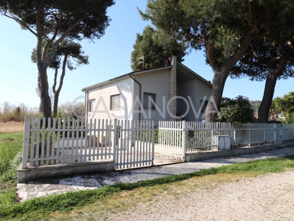 casa indipendente in vendita a Giulianova