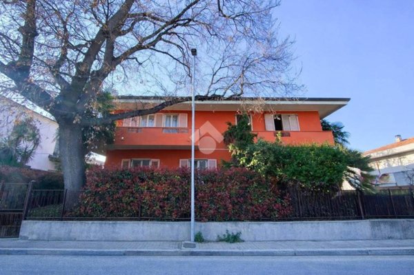 casa indipendente in vendita a Giulianova