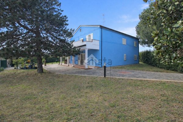 appartamento in vendita a Giulianova in zona Colleranesco