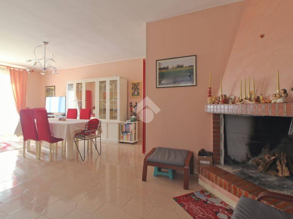 casa indipendente in vendita a Giulianova in zona Villa Pozzoni