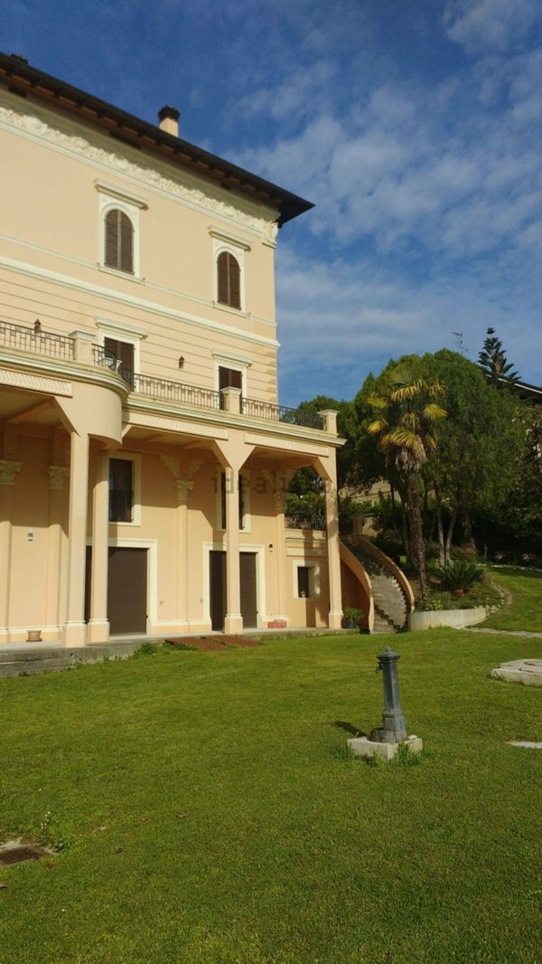 casa indipendente in vendita a Giulianova