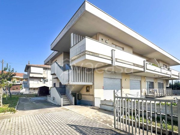 appartamento in vendita a Giulianova in zona Colleranesco