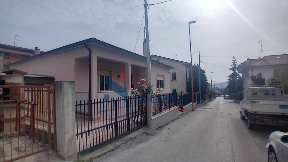 casa indipendente in vendita a Giulianova