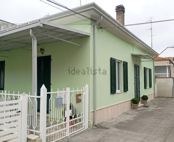 casa indipendente in vendita a Giulianova