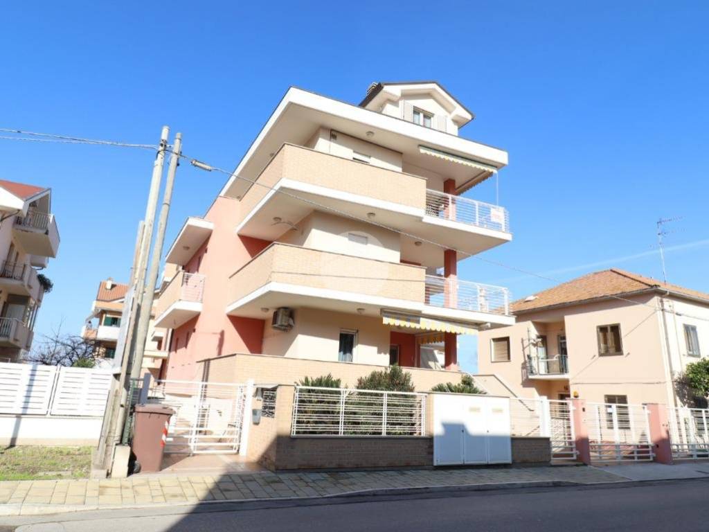 appartamento in vendita a Giulianova