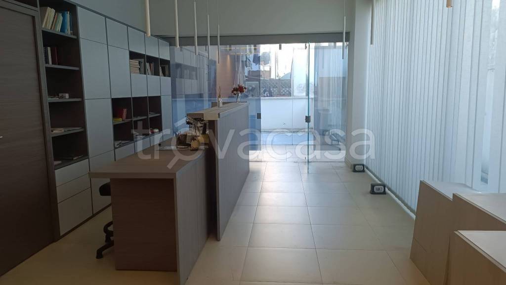 negozio in vendita a Giulianova