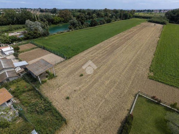 terreno agricolo in vendita a Giulianova in zona Colleranesco