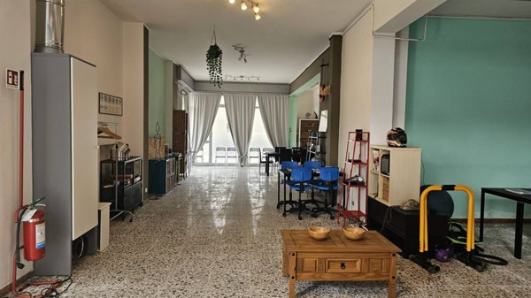 locale commerciale in vendita a Giulianova
