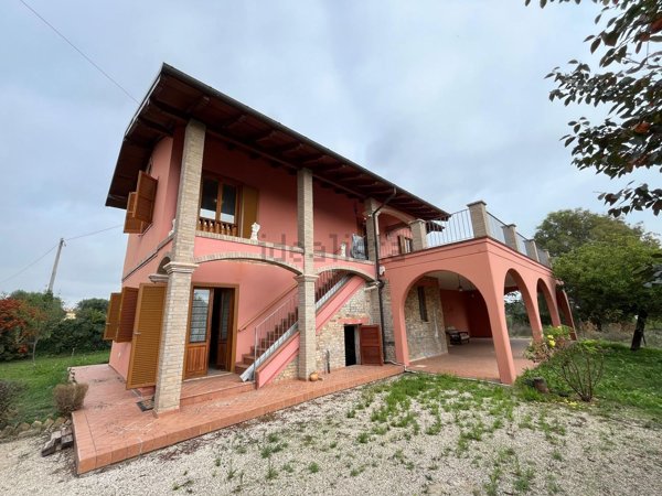 casa indipendente in vendita a Giulianova in zona Villa Volpe