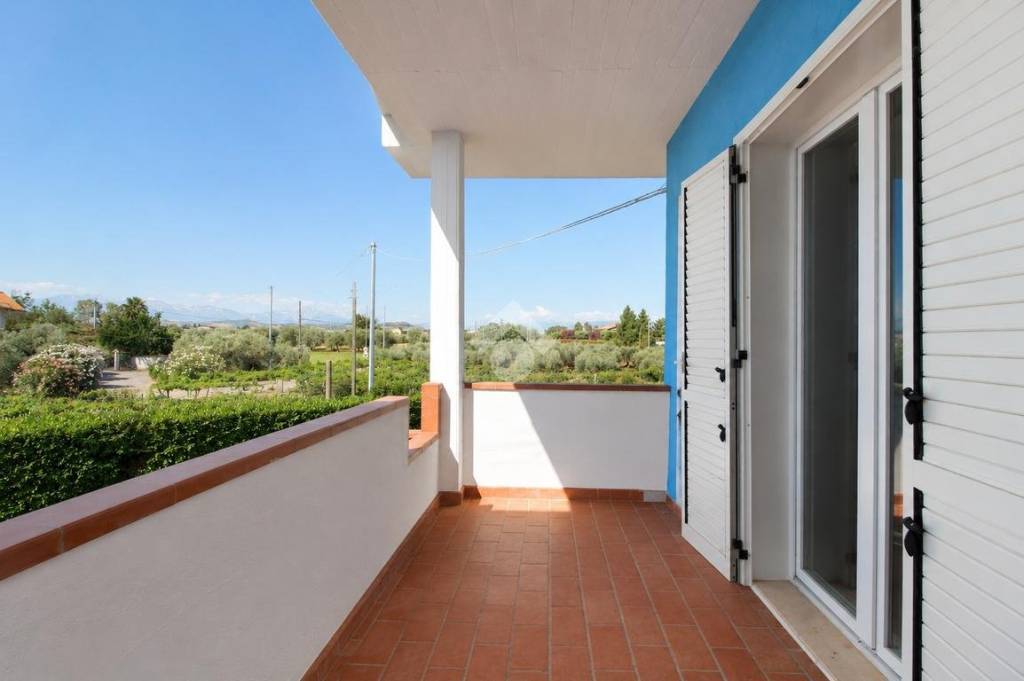 appartamento in vendita a Giulianova in zona Colleranesco