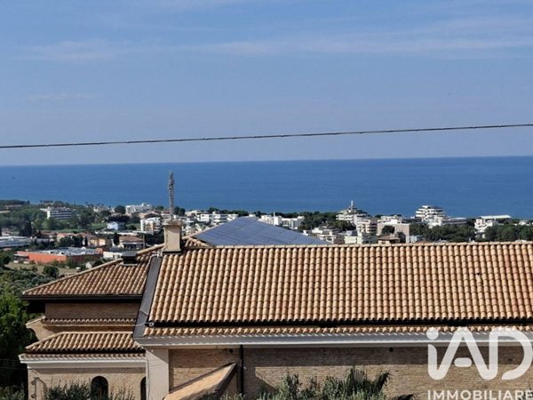 casa indipendente in vendita a Giulianova