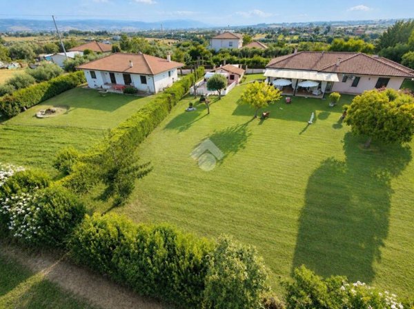 casa indipendente in vendita a Giulianova in zona Case di Trento