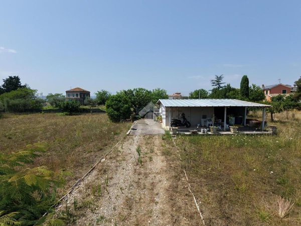 casa indipendente in vendita a Giulianova