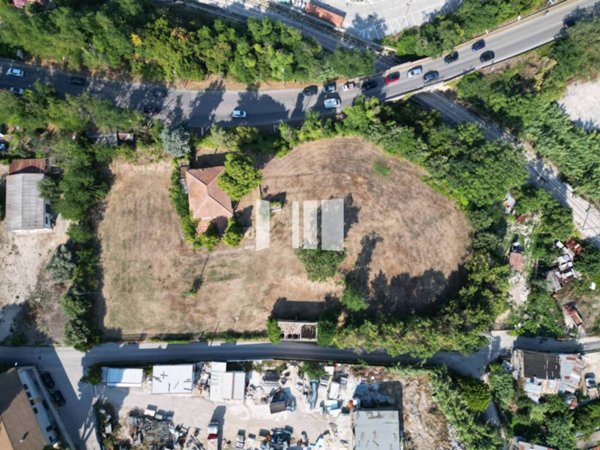terreno edificabile in vendita a Giulianova in zona Villa Pozzoni
