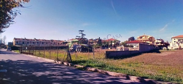 terreno in vendita a Giulianova in zona Colleranesco