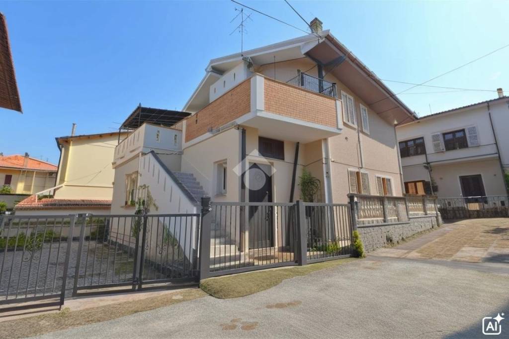 casa indipendente in vendita a Giulianova in zona Villa Pozzoni