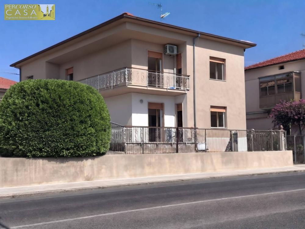 appartamento in vendita a Giulianova in zona Colleranesco