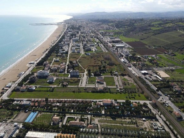 terreno in vendita a Giulianova