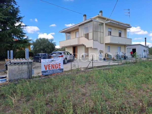 casa indipendente in vendita a Giulianova in zona Case di Trento