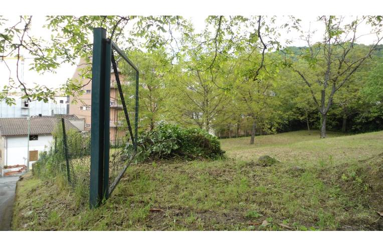 terreno edificabile in vendita ad Isola del Gran Sasso d'Italia