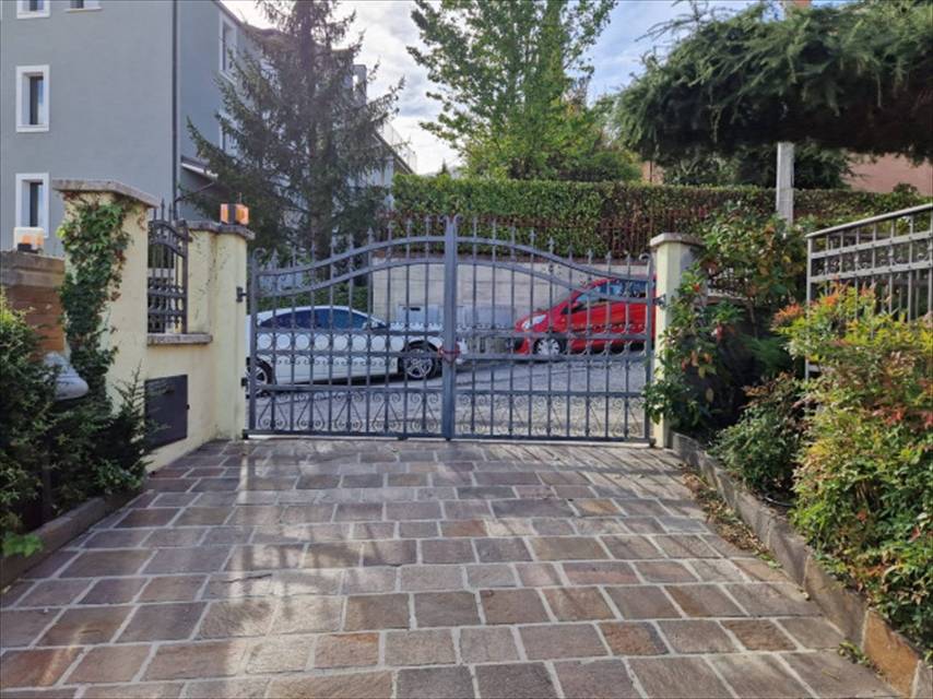 casa indipendente in vendita ad Isola del Gran Sasso d'Italia