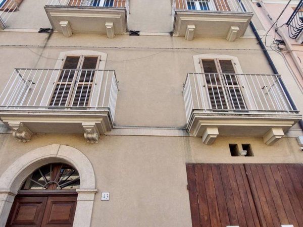 appartamento in vendita ad Isola del Gran Sasso d'Italia