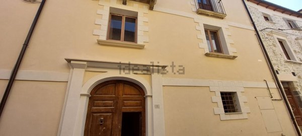 appartamento in vendita ad Isola del Gran Sasso d'Italia