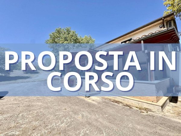casa indipendente in vendita ad Isola del Gran Sasso d'Italia in zona Trignano