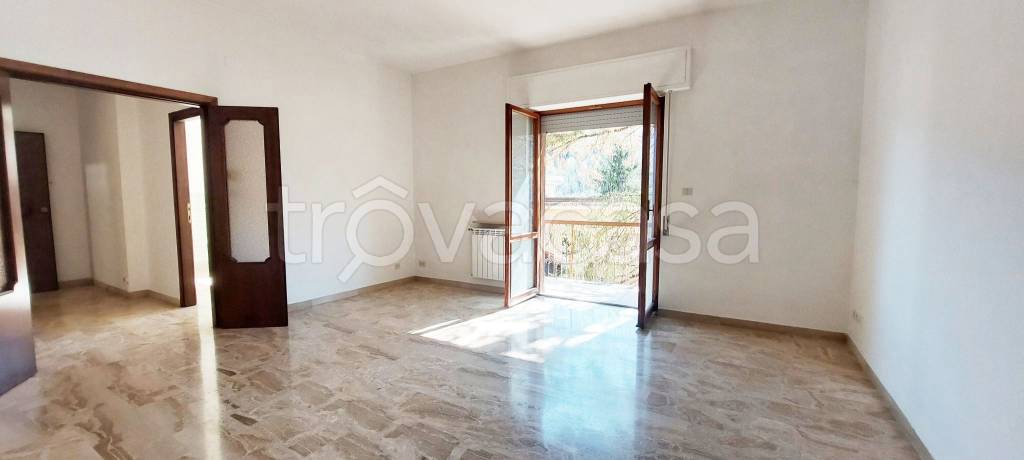 appartamento in vendita ad Isola del Gran Sasso d'Italia
