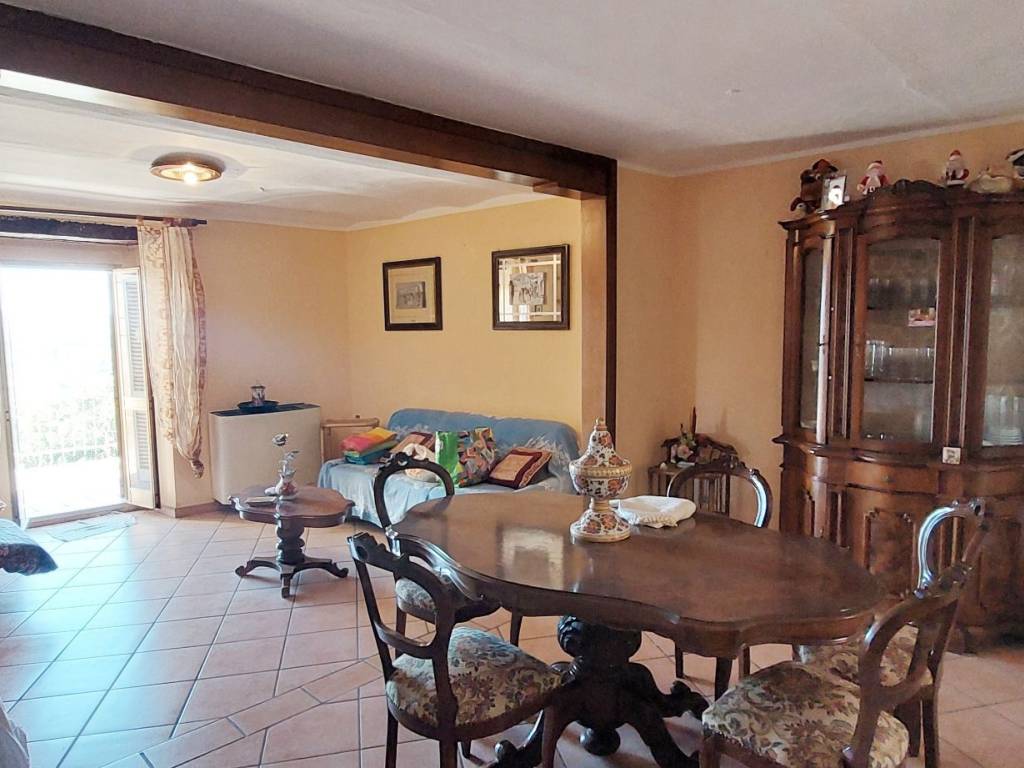 casa indipendente in vendita ad Isola del Gran Sasso d'Italia in zona Colliberti