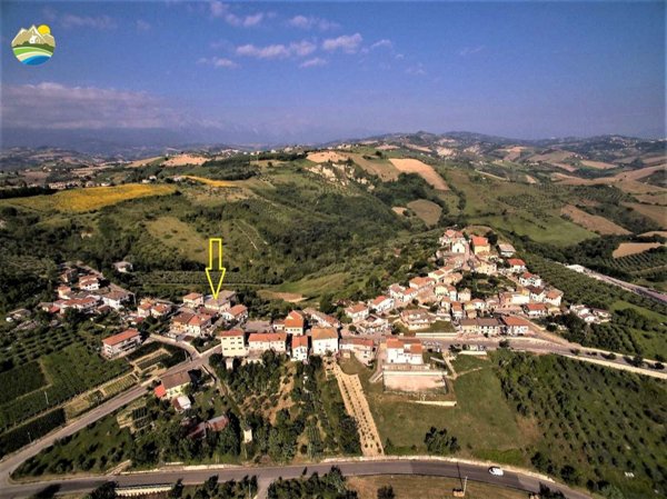 casa indipendente in vendita a Montefino in zona Bozza