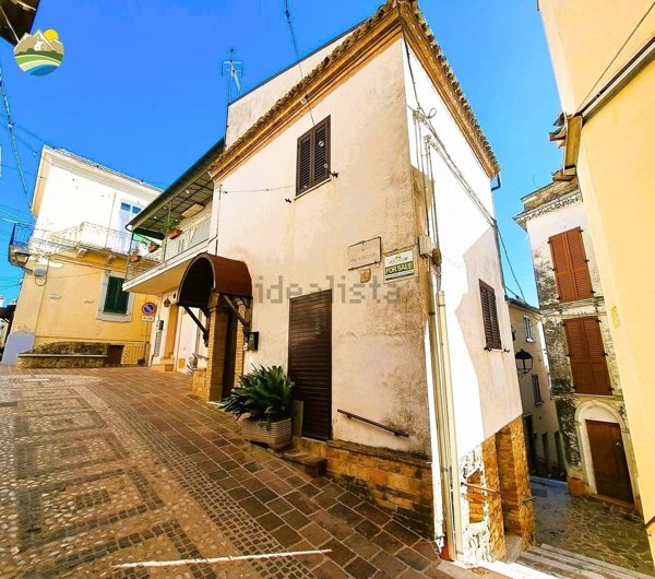 casa semindipendente in vendita a Montefino