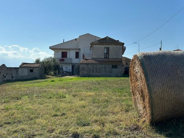 pentavano in vendita a Montefino